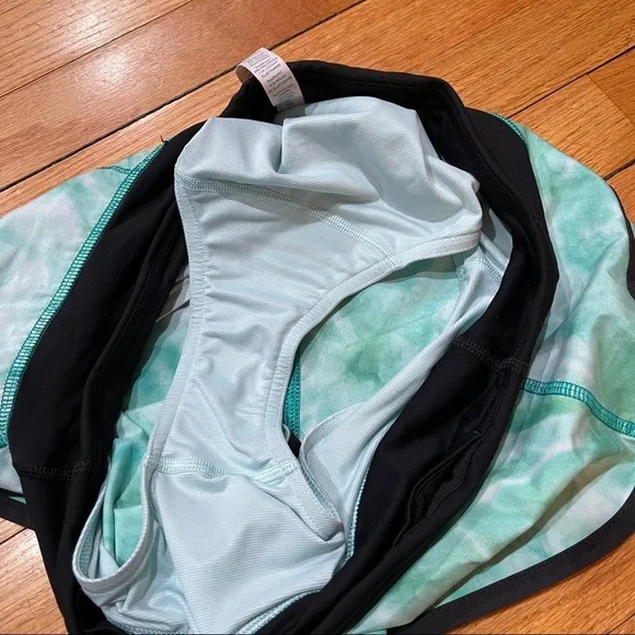 Lululemon Run Speed Athletic Shorts Space Dye White Blue Tropics Women’s Size 6